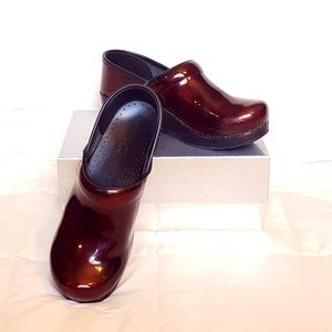Dansko Professional Clog - Patent Leather
